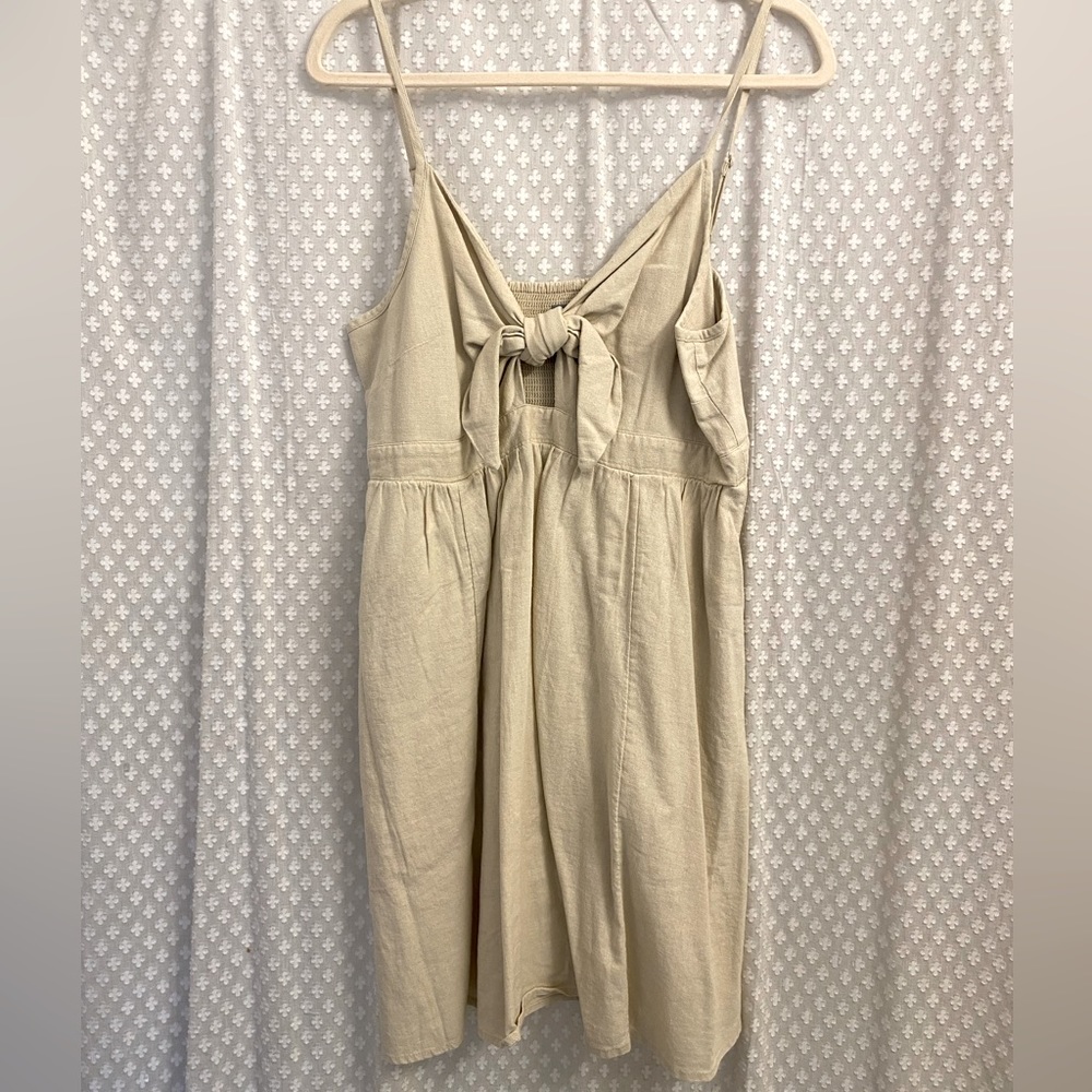 Old Navy Tie-Front smocked fit and flare dress